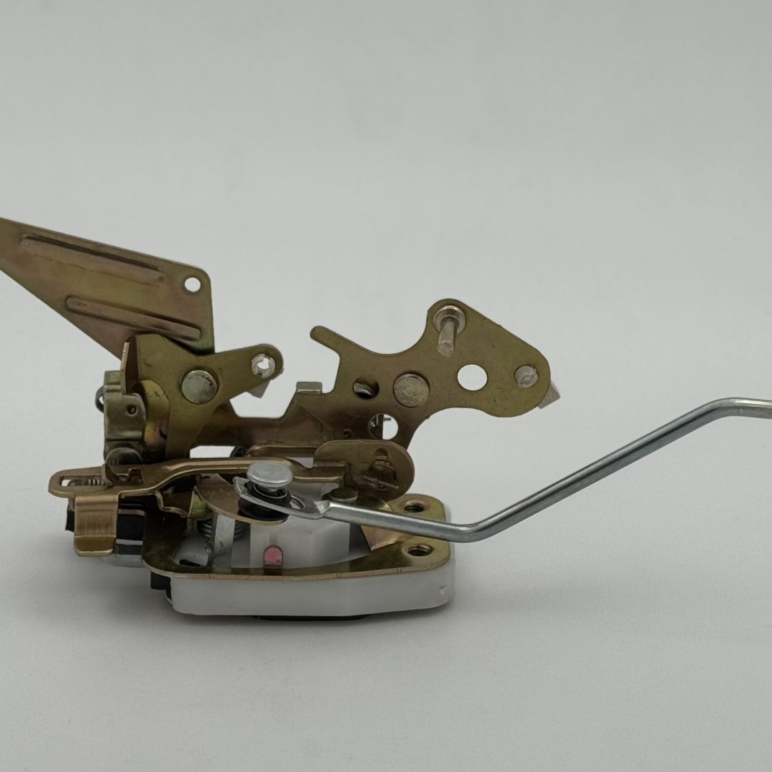 قفل  جانبی عقب چپ تیبا و ساینا (لینکی)