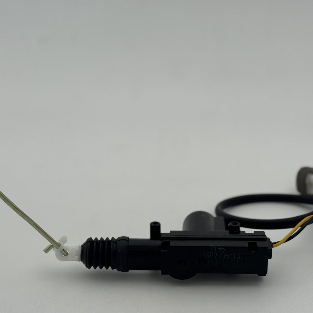 محرک عقب چپ کارا ( مزدا 2000)